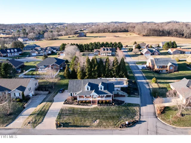 $700,000 | 14 West Ridgefield Court, Greeneville, TN 37745