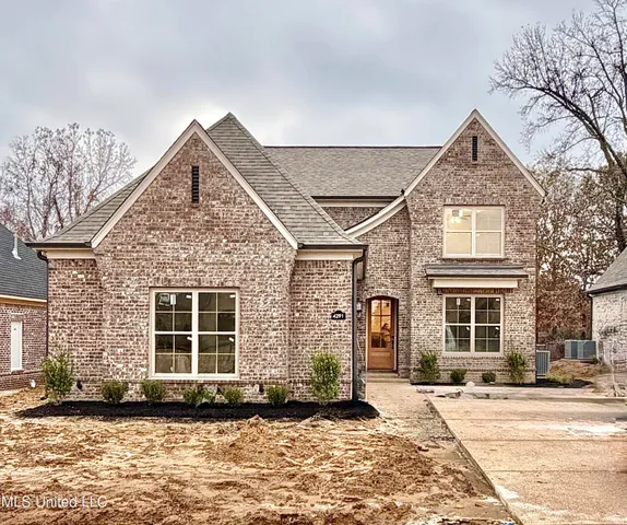 $469,900 | 4291 Bolivar Trail South, Olive Branch, MS 38654