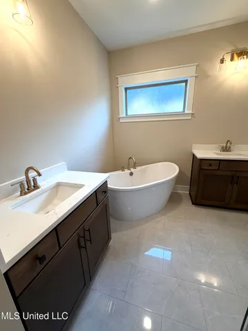 $469,900 | 4291 Bolivar Trail South, Olive Branch, MS 38654