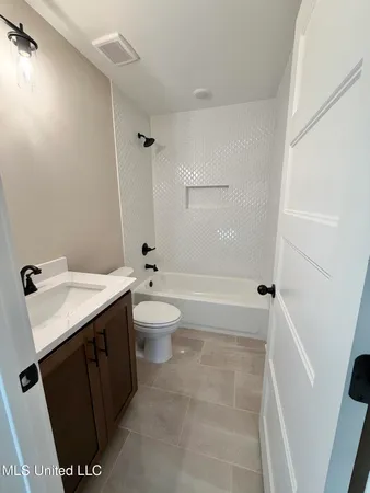 $469,500 | 4291 Bolivar Trail South, Olive Branch, MS 38654