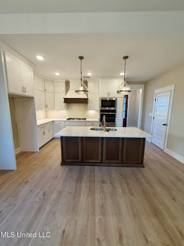 $469,900 | 4291 Bolivar Trail South, Olive Branch, MS 38654