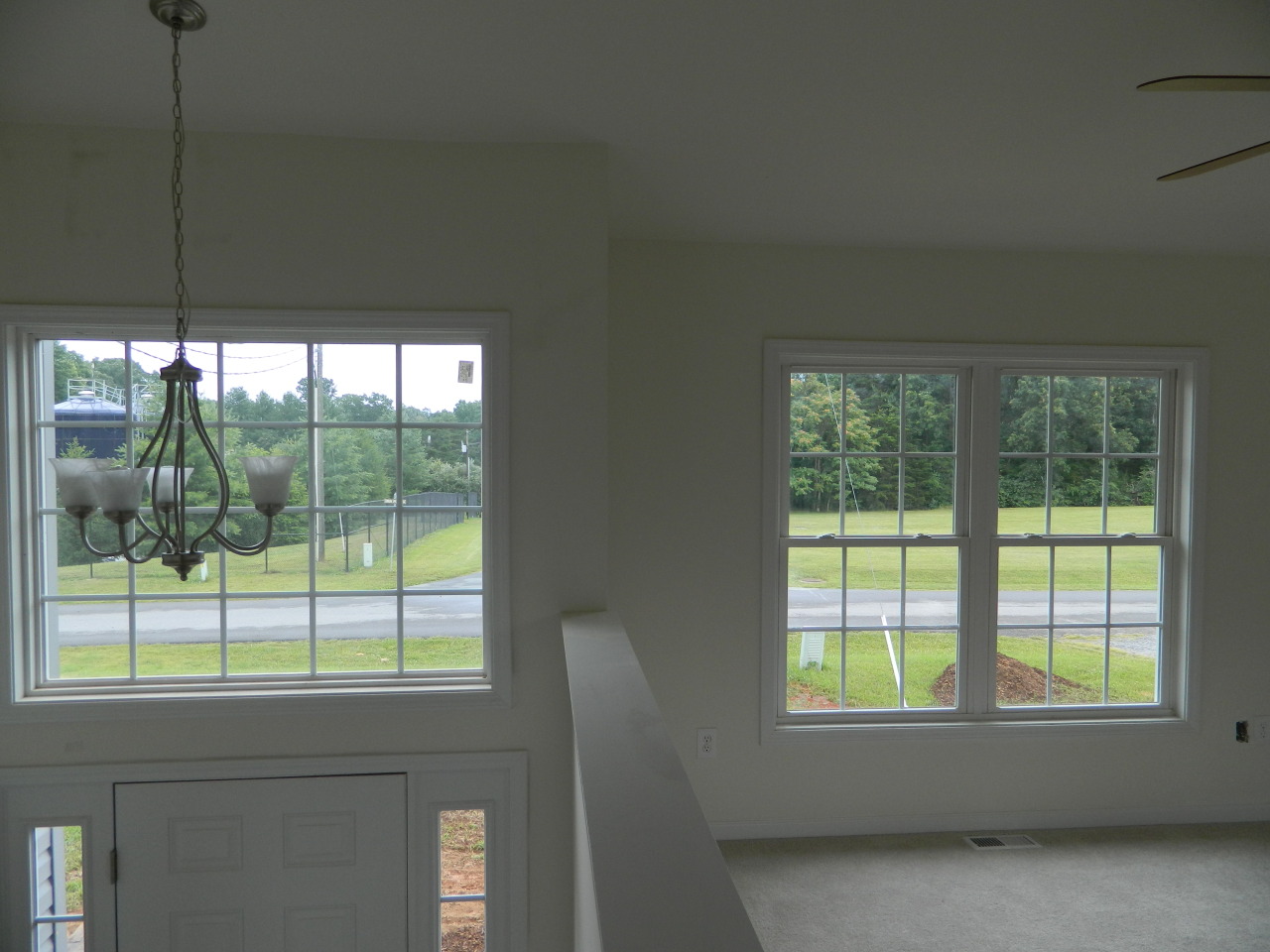 601 High Point Road Moneta, VA 24121 - Photo 24 of 25 foyer2