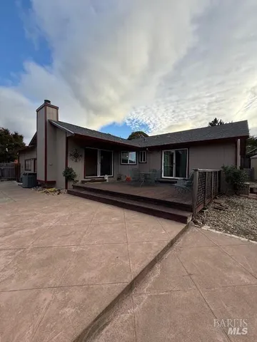 $569,900 | 1250 Incline Court, Ukiah, CA 95482