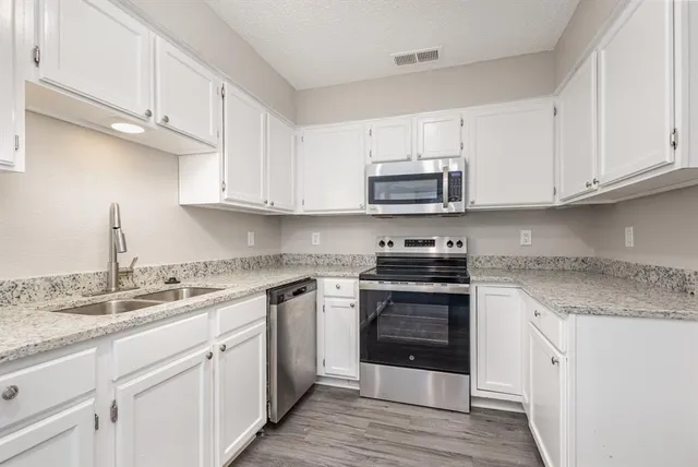 $398,000 | 1024 Ledgemont Drive, Plano, TX 75025