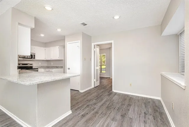 $398,000 | 1024 Ledgemont Drive, Plano, TX 75025