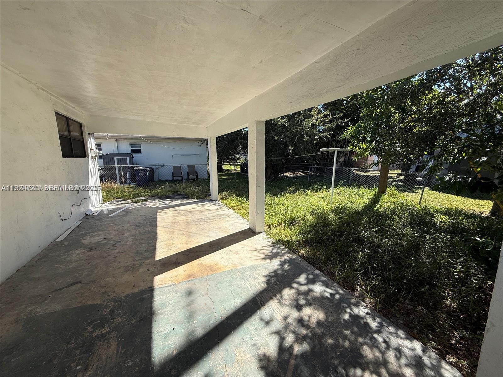 521 Southwest 9th Street, Unit 1 Hallandale Beach, FL 33009 - Photo 13 of 15