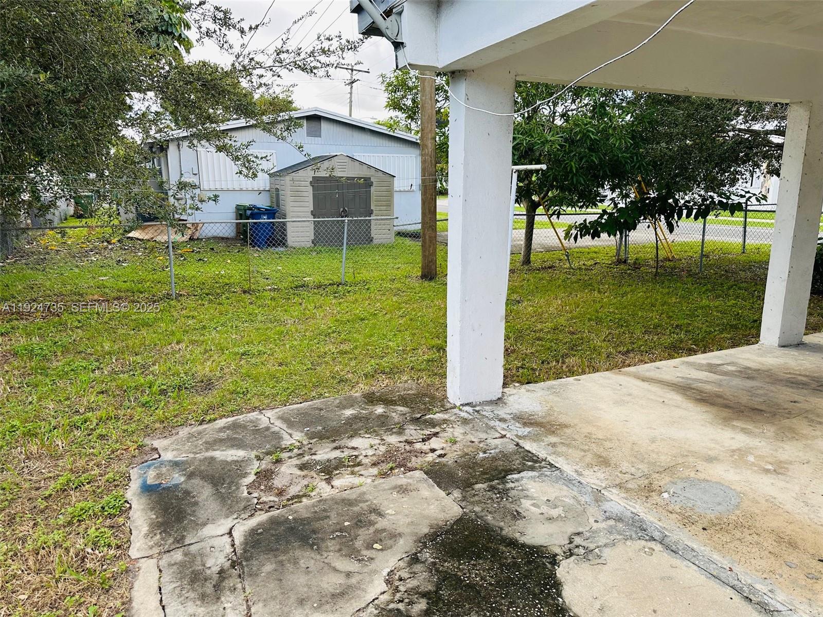 521 Southwest 9th Street, Unit 1 Hallandale Beach, FL 33009 - Photo 14 of 15