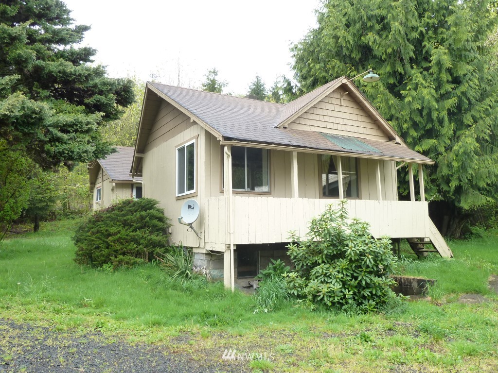 683 Jorgensen Road Onalaska, WA 98570 - Photo 3 of 19 Gallery Image 3