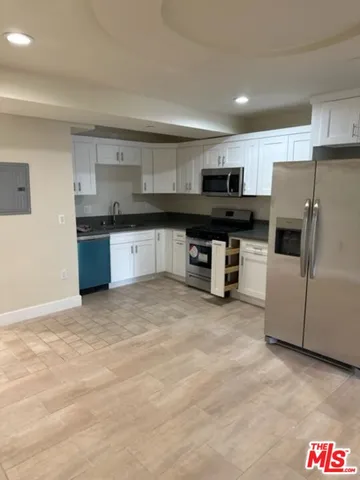 $2,495 | 1446 Armacost Avenue, Unit 107, Los Angeles, CA 90025