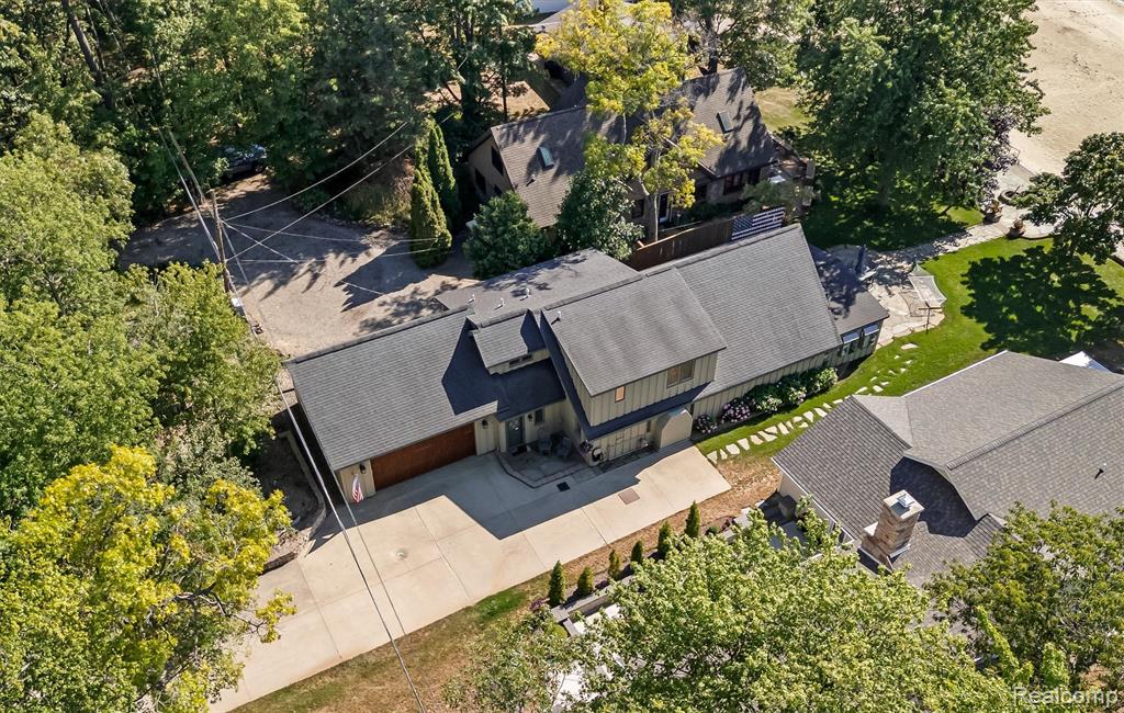 5892 Port Austin Road Caseville, MI 48725 - Photo 5 of 41 Gallery Image 5