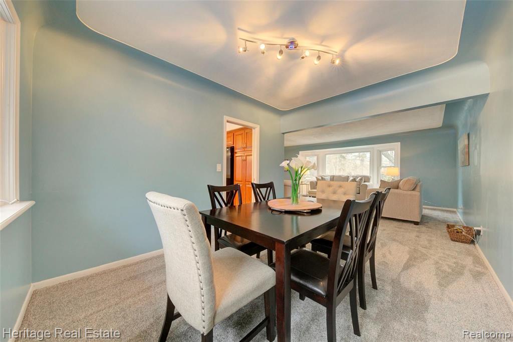 654 Old Perch Road Rochester Hills, MI 48309 - Photo 11 of 61
