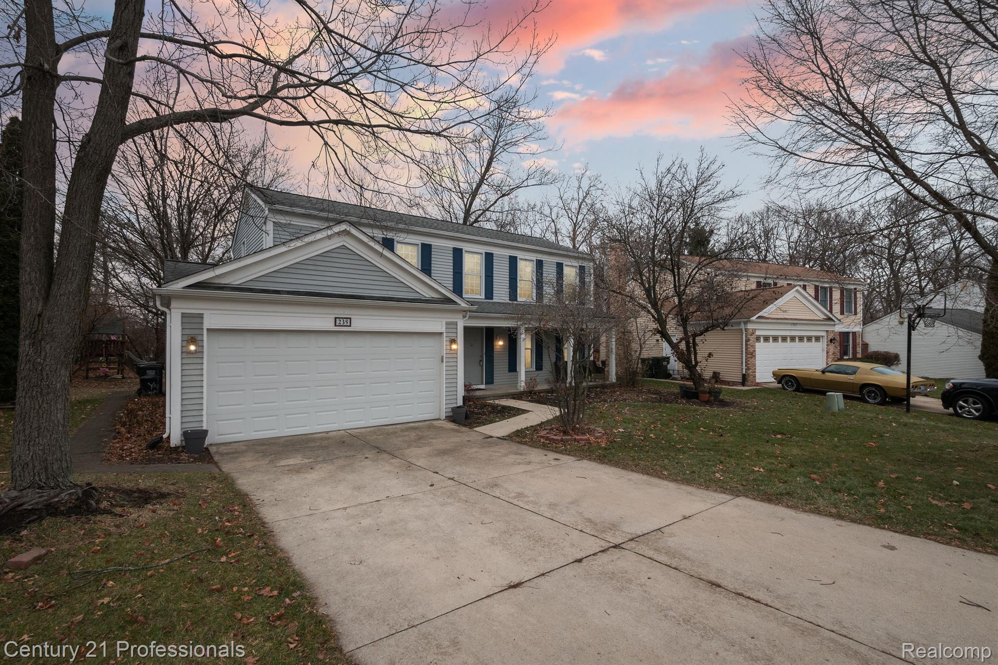 235 Whitney Drive Rochester, MI 48307 - Photo 5 of 45 Gallery Image 5