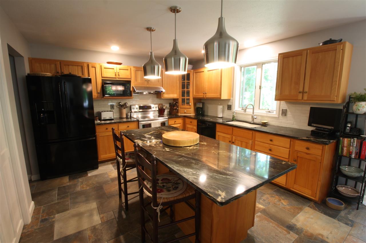 234 Ridge Road Hollis, NH 03049 - Photo 4 of 28