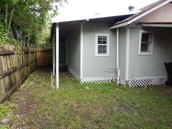 $1,699 | 6405 Conley Street, Houston, TX 77021