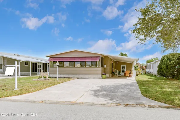 $200,000 | 1427 Barefoot Circle, Barefoot Bay, FL 32976