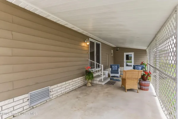 $200,000 | 1427 Barefoot Circle, Barefoot Bay, FL 32976