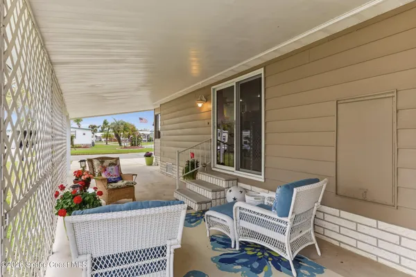 $200,000 | 1427 Barefoot Circle, Barefoot Bay, FL 32976