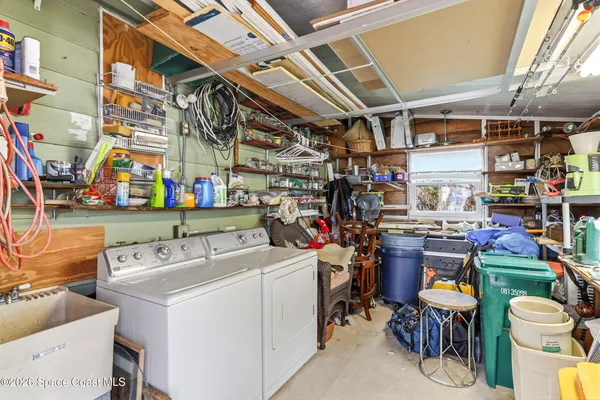 $200,000 | 1427 Barefoot Circle, Barefoot Bay, FL 32976