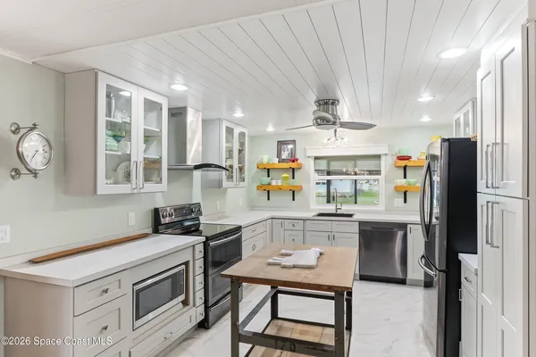 $200,000 | 1427 Barefoot Circle, Barefoot Bay, FL 32976
