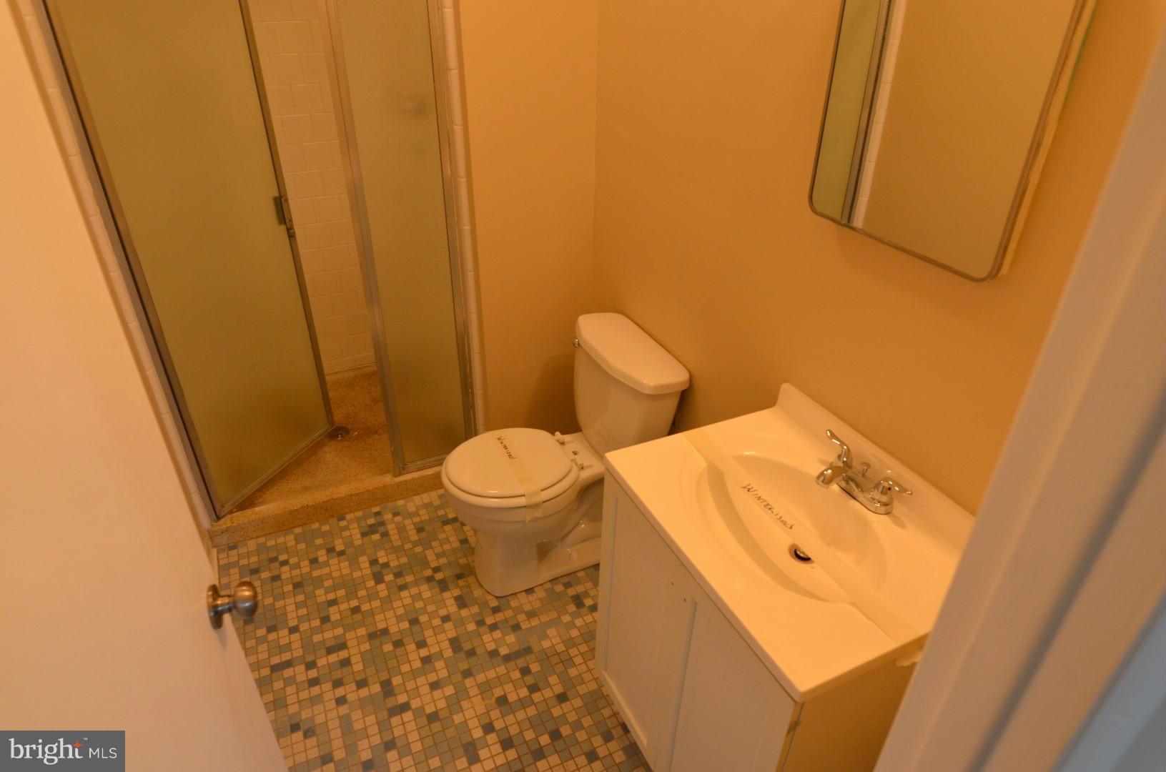 3317 Fieldview Road Gwynn Oak, MD 21207 - Photo 13 of 17 Bath