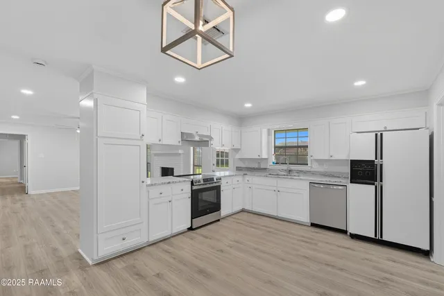 $2,200 | 119 Canada Drive, Lafayette, LA 70506