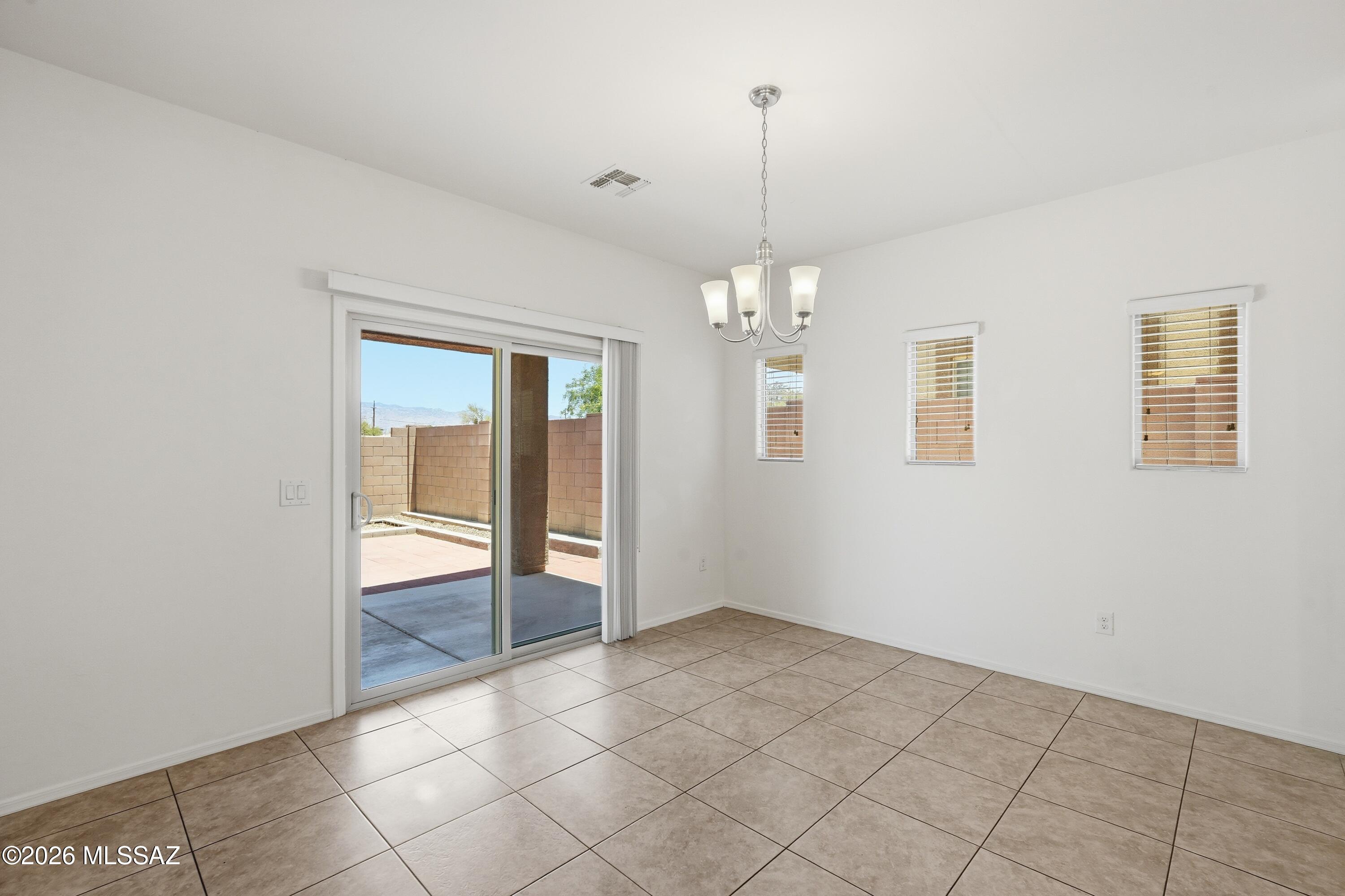 8895 East Abrams Loop Tucson, AZ 85710 - Photo 7 of 29 8895 (7)