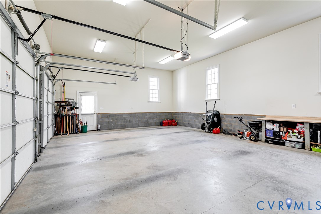 18178 Vontay Road Rockville, VA 23146 - Photo 70 of 95 3 car attached garage