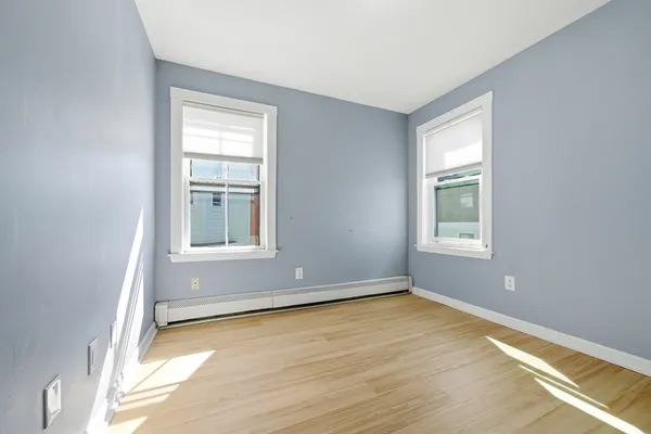 $3,300 | 12 Kilby Street, Unit 3L, Somerville, MA 02143