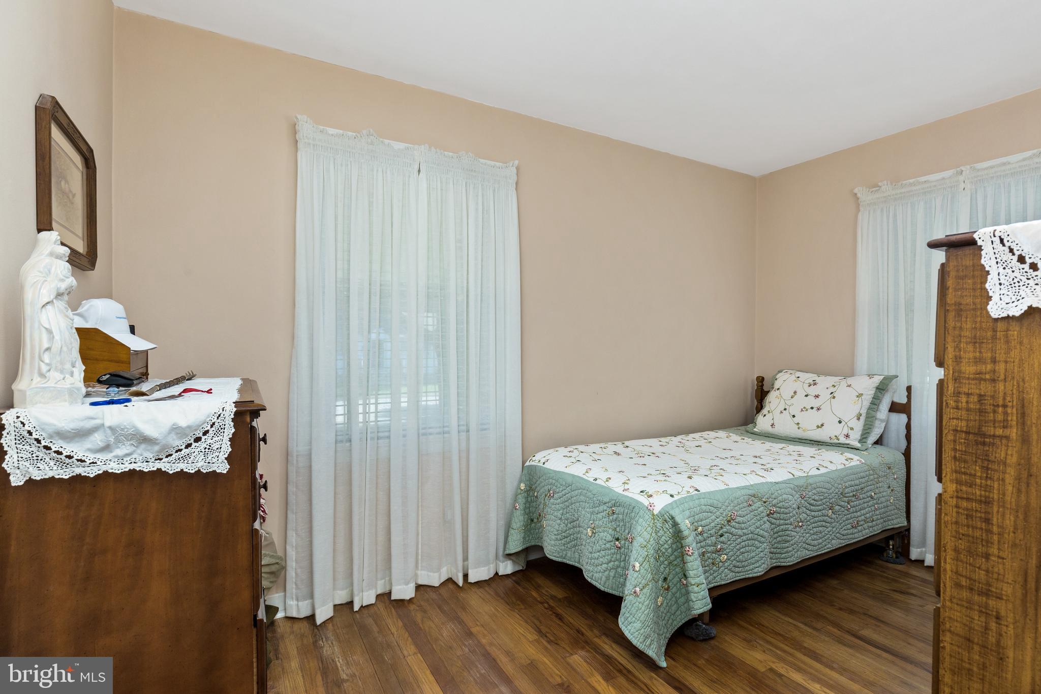 5 Cedar Lane Pemberton, NJ 08068 - Photo 18 of 27 Second bedroom