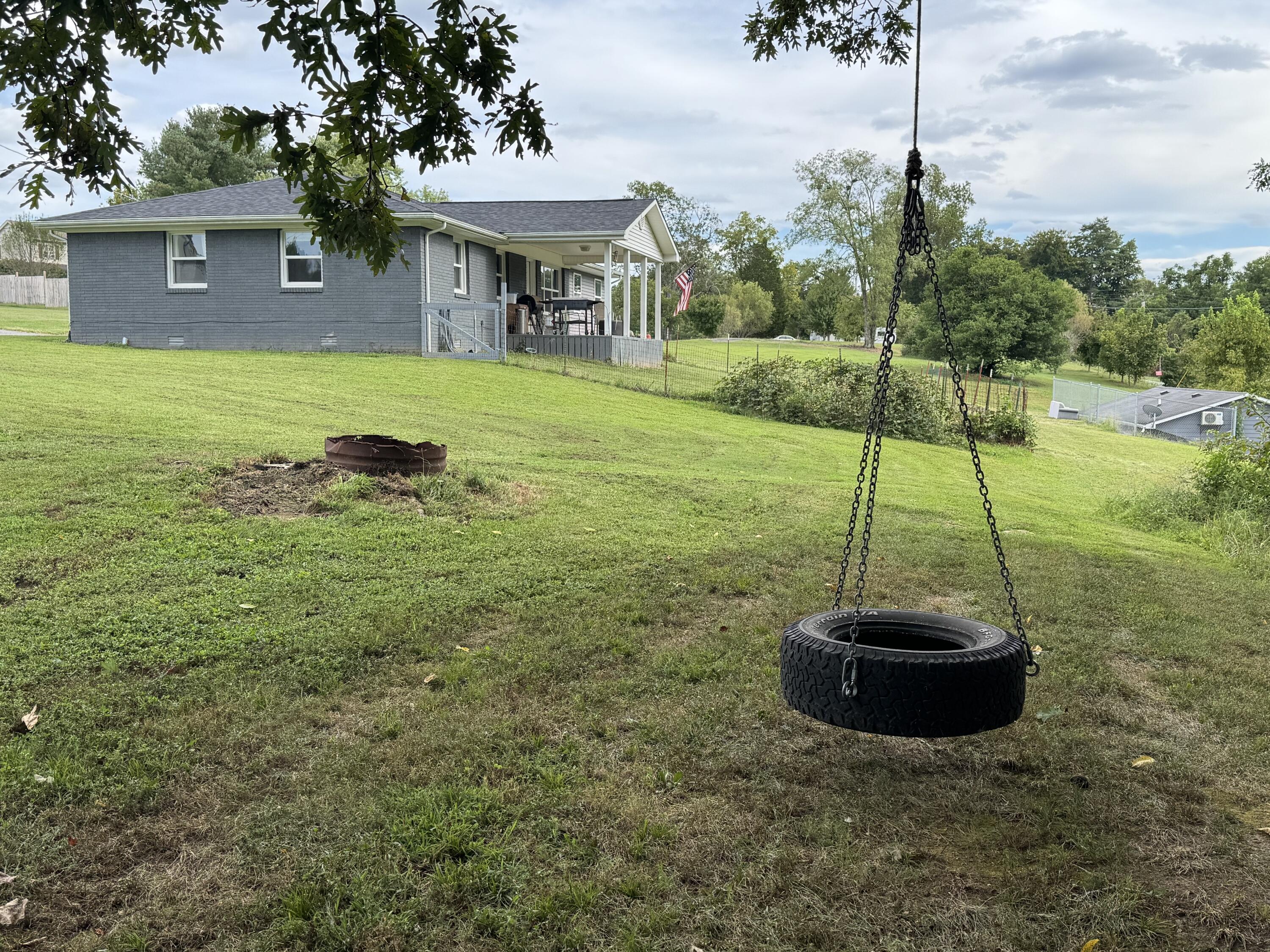 305 Glover Road Jamestown, KY 42629 - Photo 2 of 44 IMG_7549