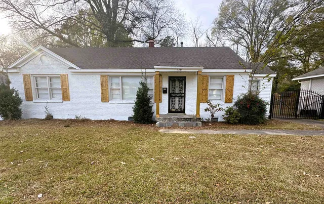 $1,688 | 1331 Colonial Road, Memphis, TN 38117