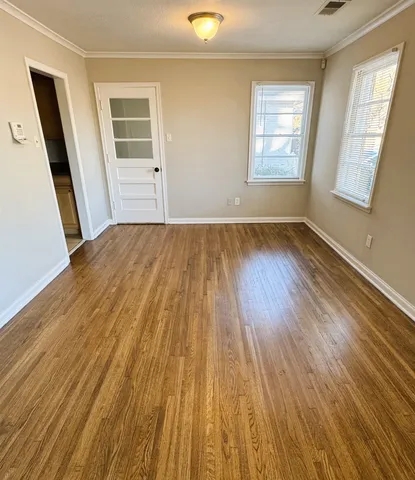 $1,688 | 1331 Colonial Road, Memphis, TN 38117