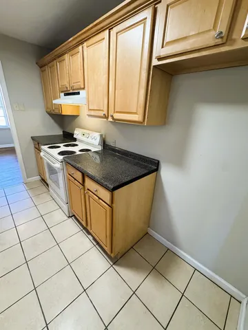 $1,688 | 1331 Colonial Road, Memphis, TN 38117