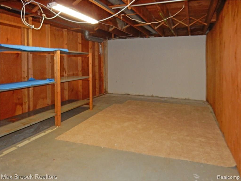801 West Long Lake Road, Unit 1 Bloomfield Hills, MI 48302 - Photo 16 of 18