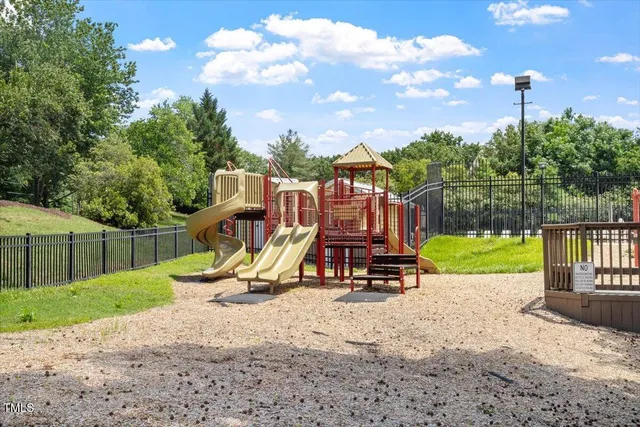 a view of a house with entertaining space