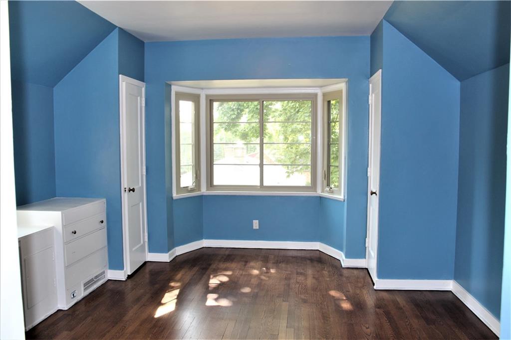 1911 Brushcliff Road Pittsburgh, PA 15221 - Photo 14 of 22 Gallery Image 14