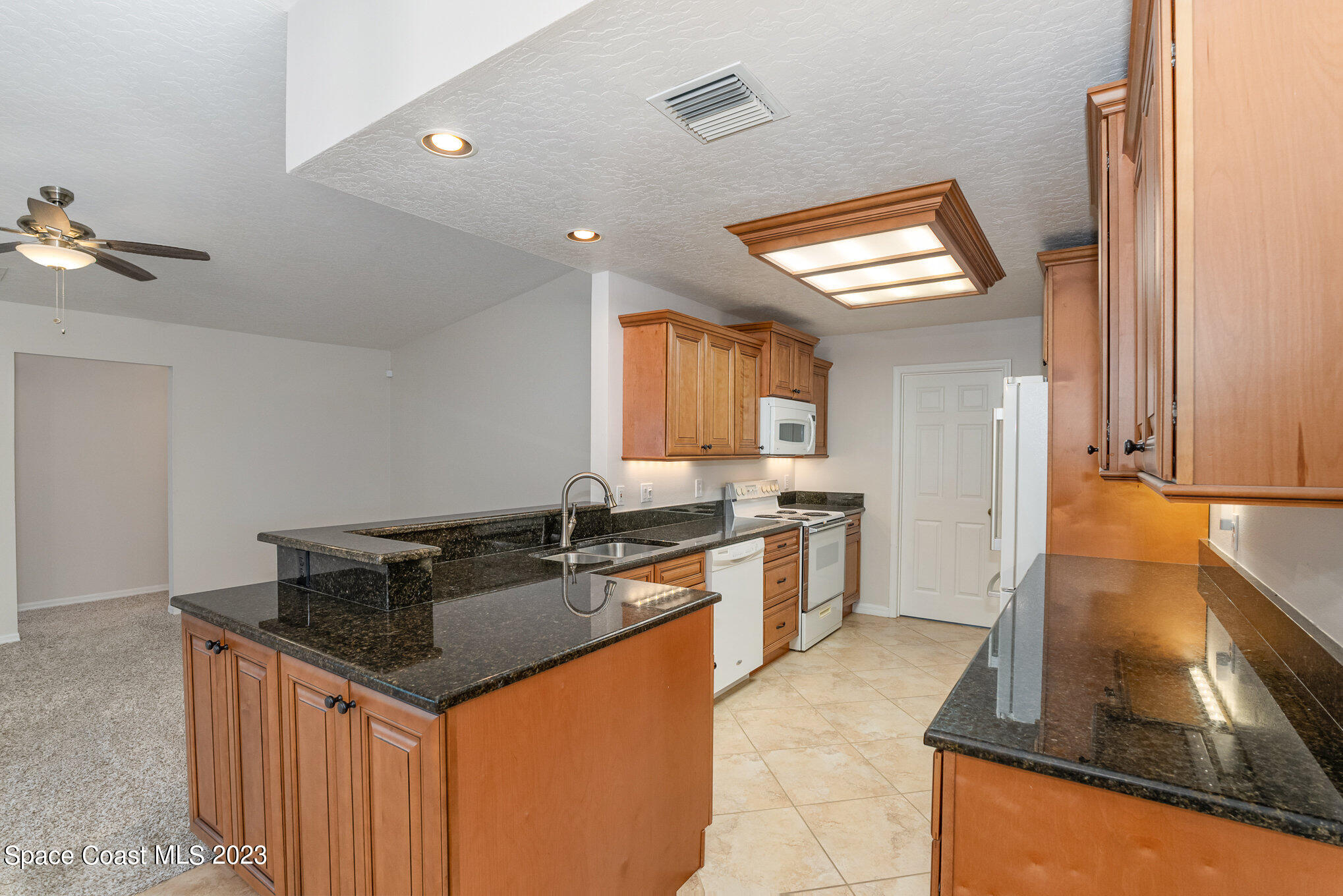 1682 Rustic Way Melbourne, FL 32935 - Photo 12 of 36 015_dsc00436-edit