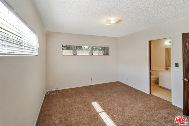 23715 Valley View Road Calabasas, CA 91302 - Photo 15 of 42