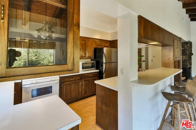 23715 Valley View Road Calabasas, CA 91302 - Photo 23 of 42