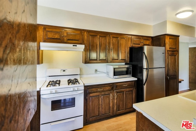 23715 Valley View Road Calabasas, CA 91302 - Photo 24 of 42