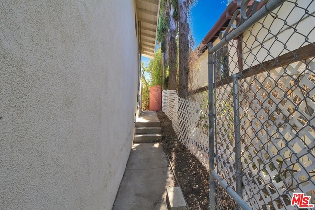 23715 Valley View Road Calabasas, CA 91302 - Photo 42 of 42