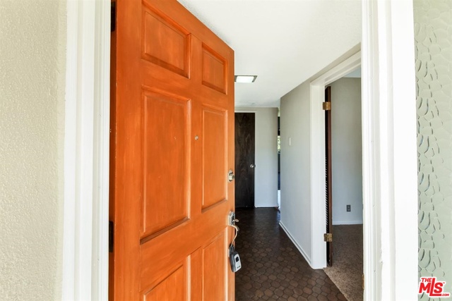 23715 Valley View Road Calabasas, CA 91302 - Photo 7 of 42