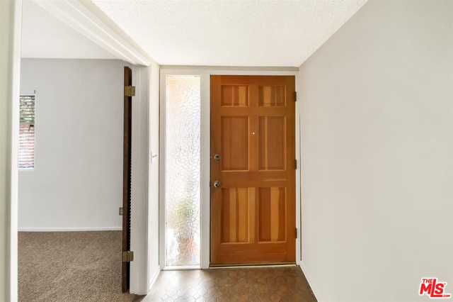 23715 Valley View Road Calabasas, CA 91302 - Photo 8 of 42