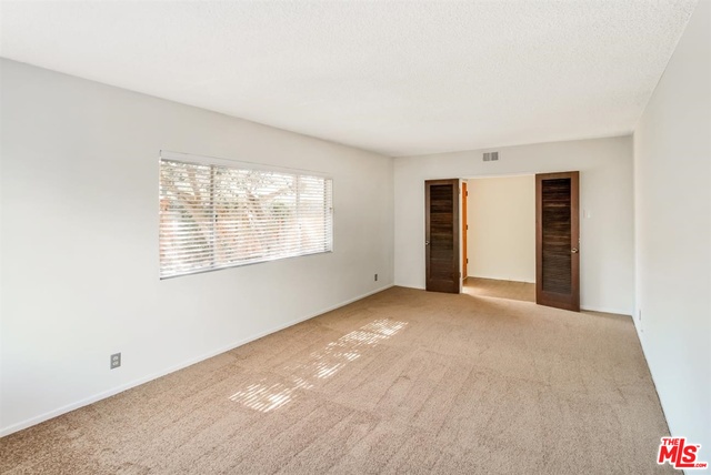 23715 Valley View Road Calabasas, CA 91302 - Photo 10 of 42