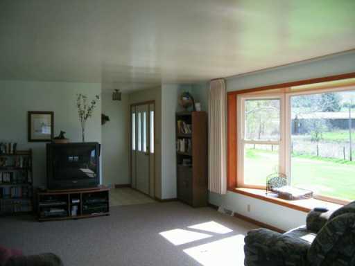 33 Farm Road Burgettstown, PA 15021 - Photo 4 of 8 Other.