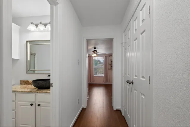 a view of empty room