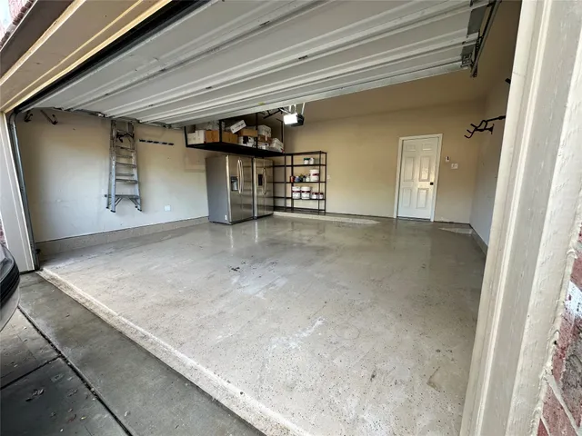 $2,800 | 1314 Glenwood Canyon Lane, Houston, TX 77077