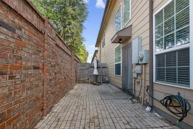 $2,800 | 1314 Glenwood Canyon Lane, Houston, TX 77077