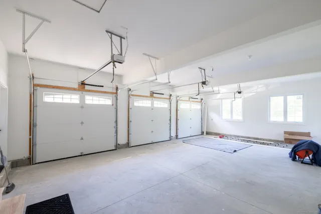 $799,000 | 10 Maple View Trail, Litchfield, CT 06759