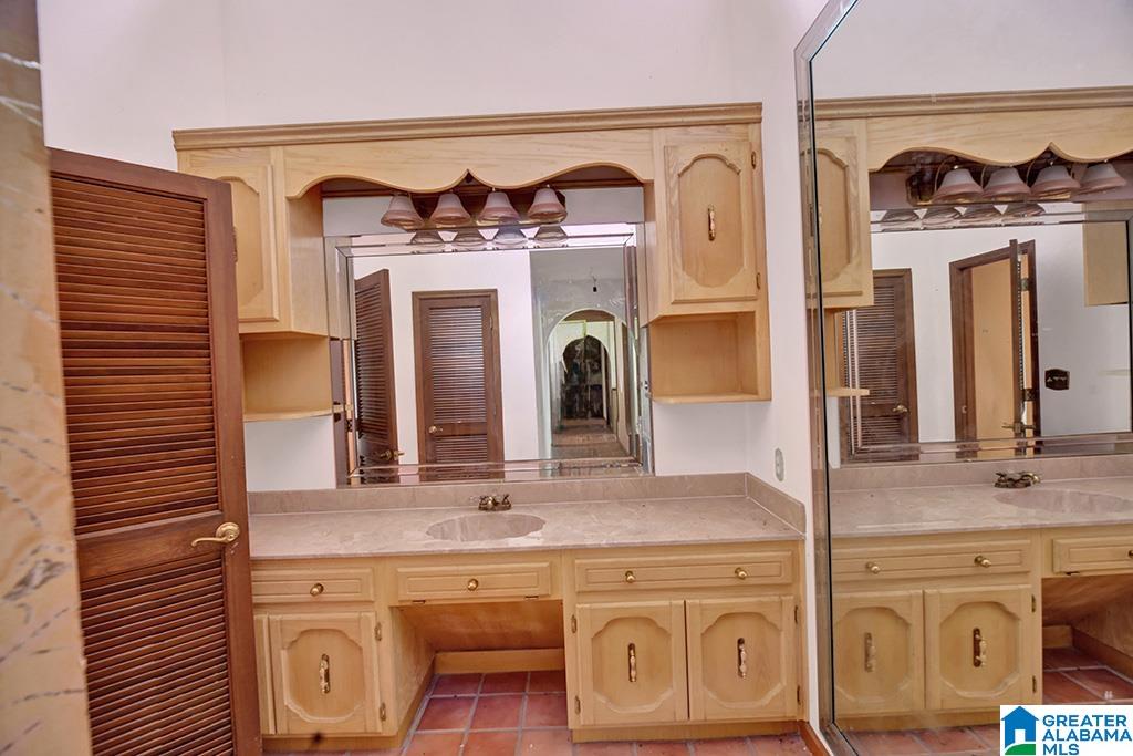 4353 MountainDale Road Birmingham, AL 35213 - Photo 35 of 77